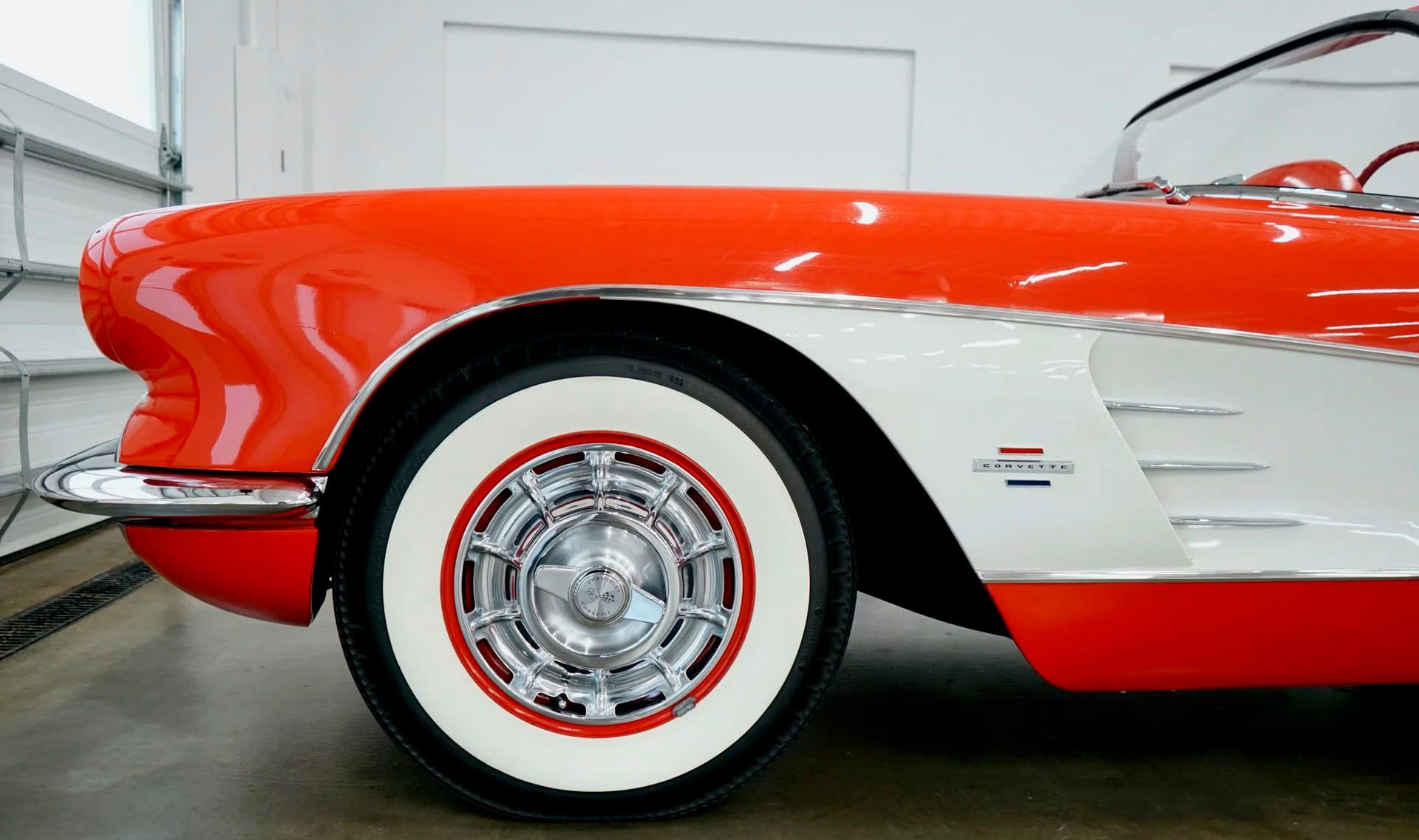 1961 Chevrolet Corvette - Image 13