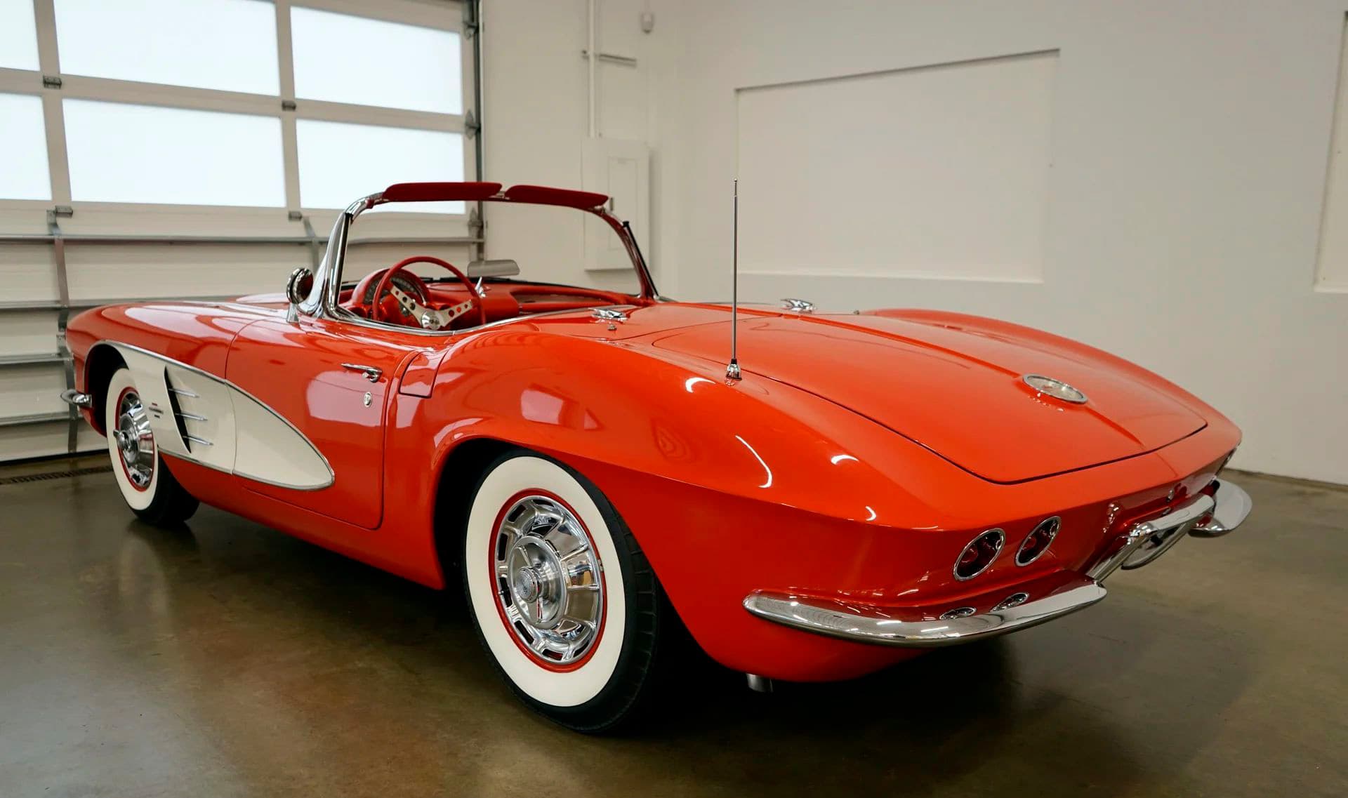 1961 Chevrolet Corvette - Image 3
