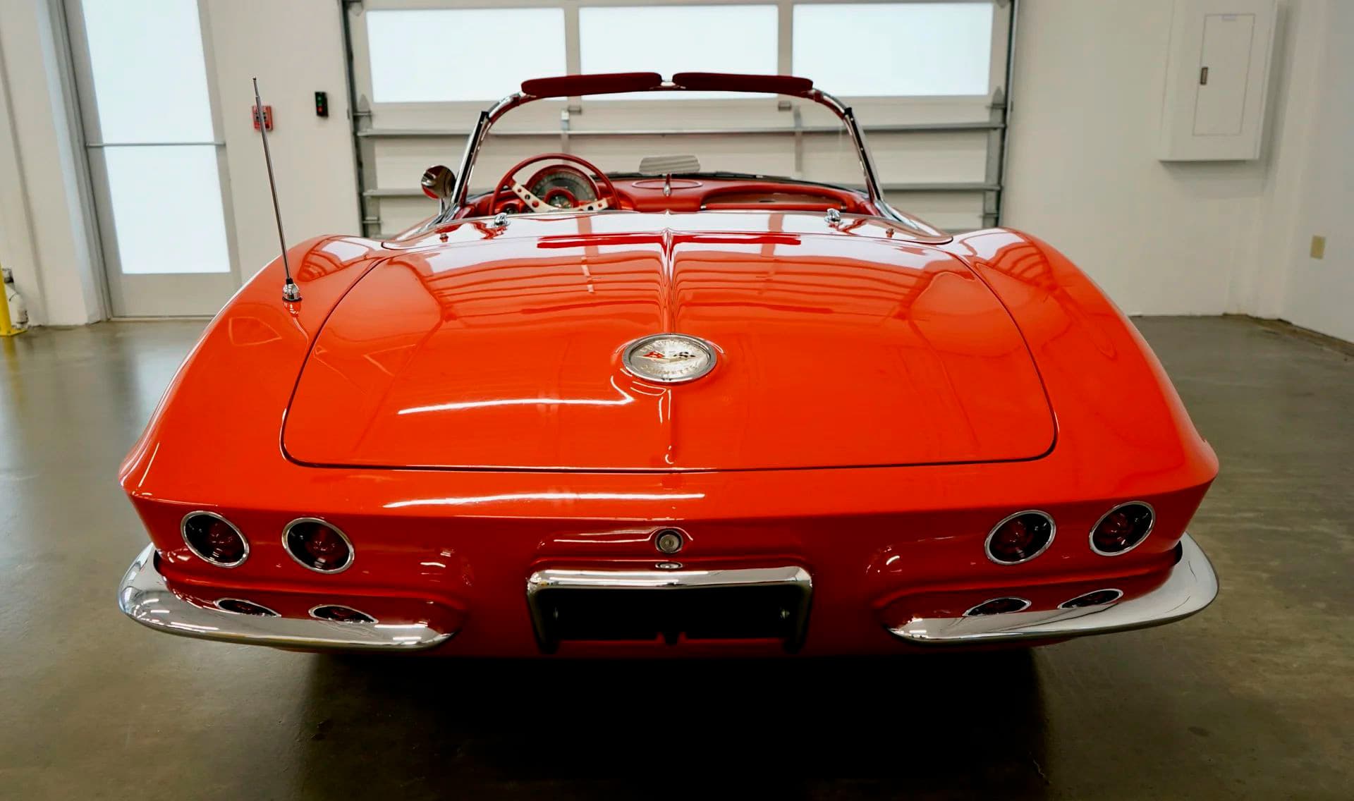 1961 Chevrolet Corvette - Image 4