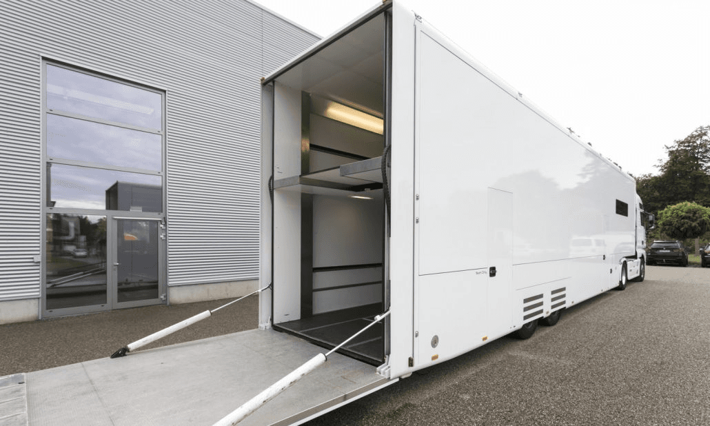 Individual transport - dedicated trailer